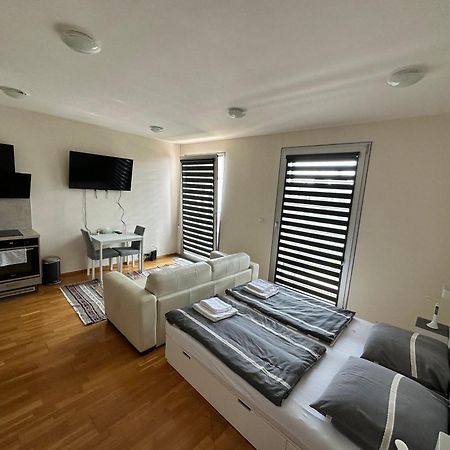 Cozy Apartment Praga Exterior foto